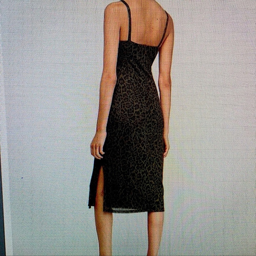 EXPRESS - NWOT WOMEN’S LEOPARD PRINT SQUARE NECK RIBBED MIDI DRESS - SIZE XS - Picture 2 of 9